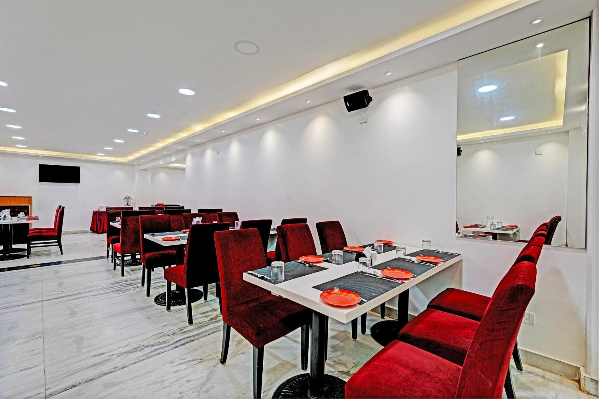 Hotel Hight Krone A Family Hotel Near Igi Airport Delhi New Delhi Extérieur photo