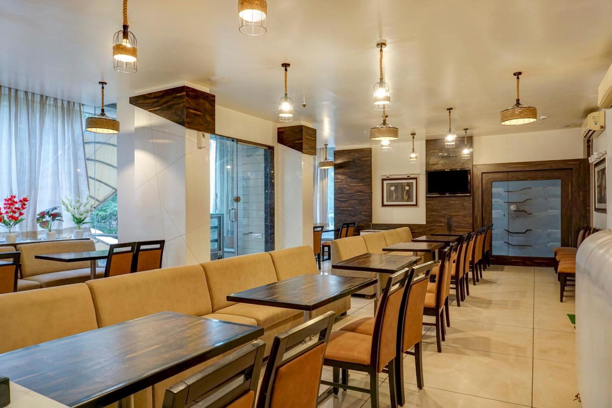 Hotel Hight Krone A Family Hotel Near Igi Airport Delhi New Delhi Extérieur photo